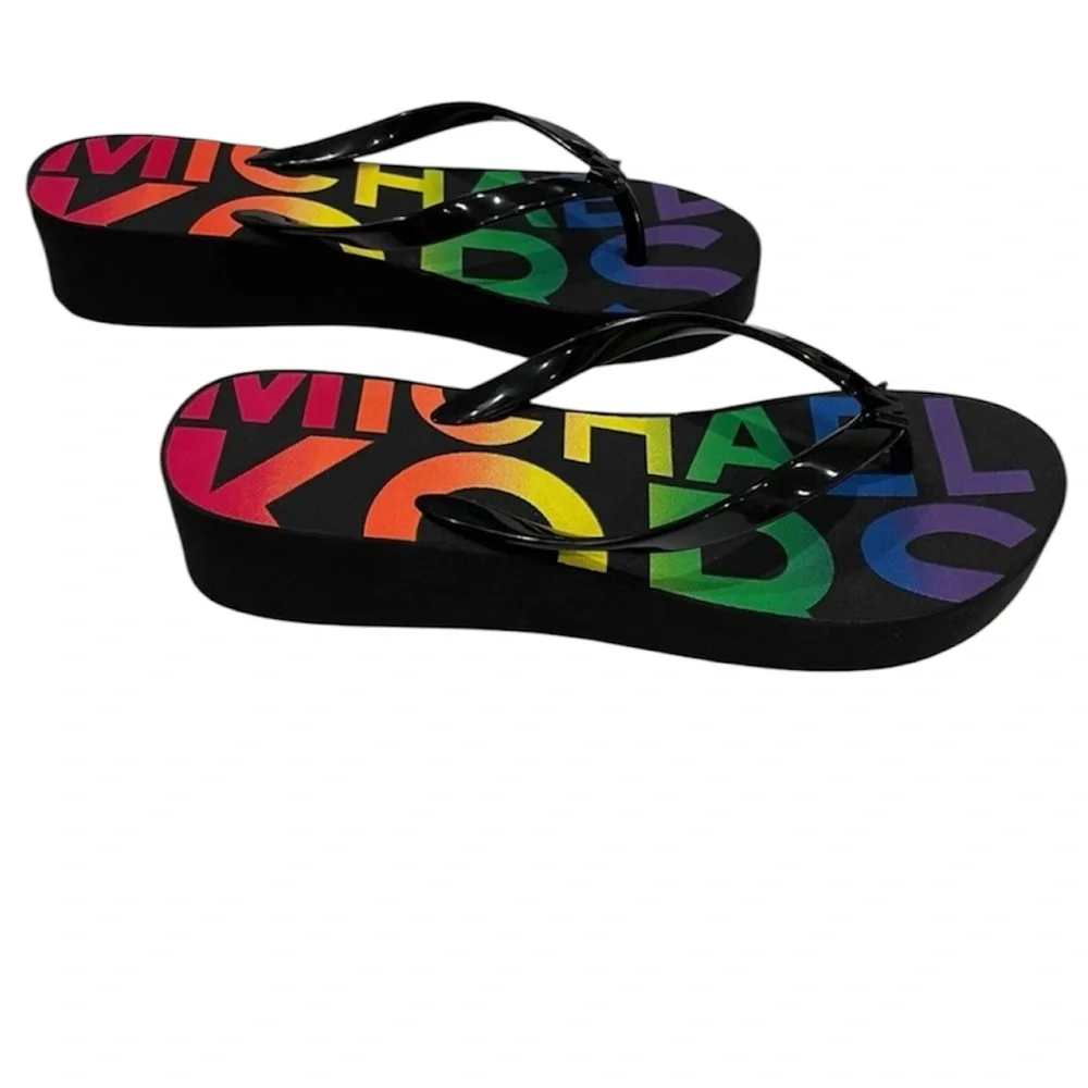 NEW Michael Kors Bedford Flip Flops Sandals